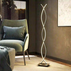 Moderne Stehlampe in Doppelspiral-Design – Dimmbares Licht & Elegante Optik